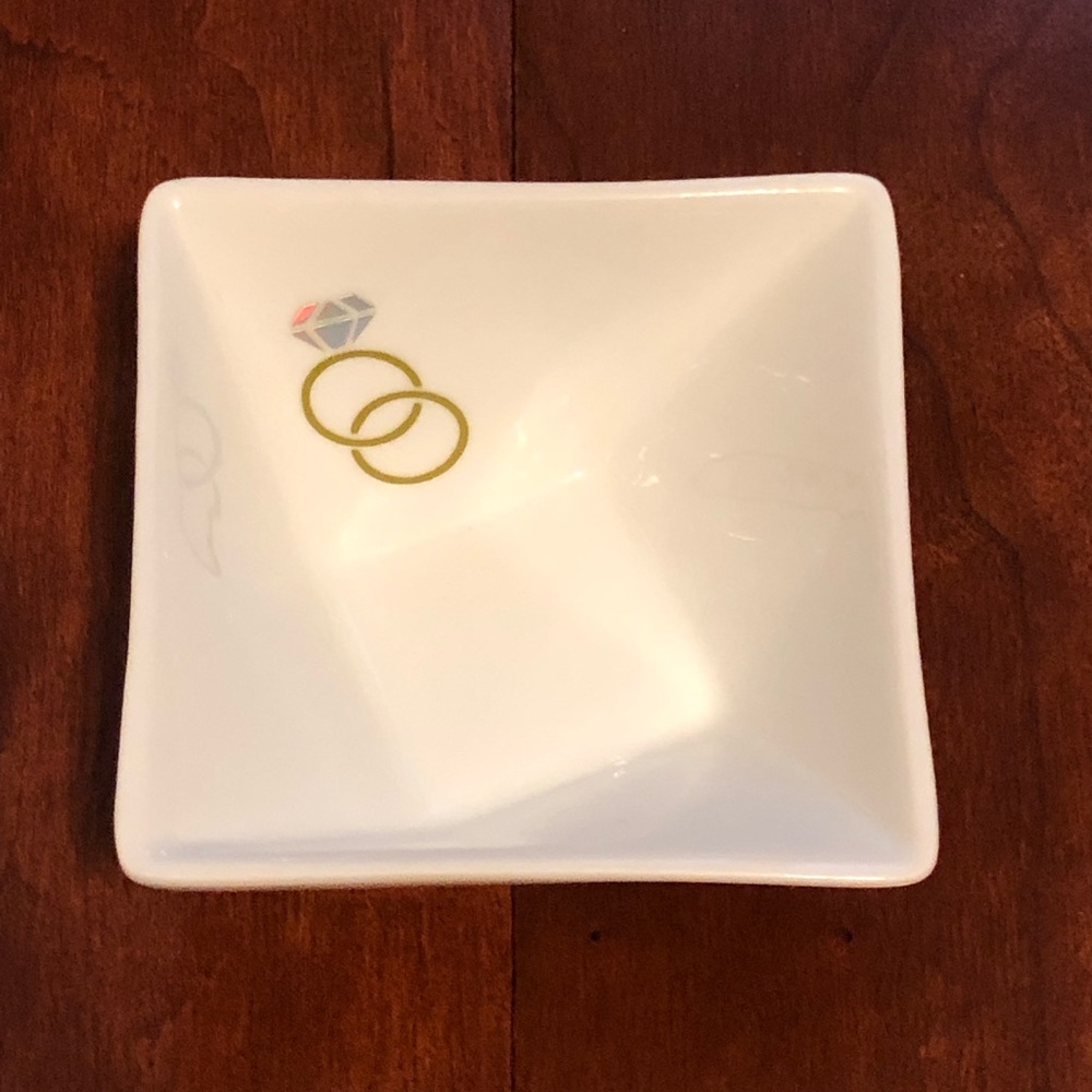 ๐๐ The Diamond Dish ๐๐ - Picture 3 of 3